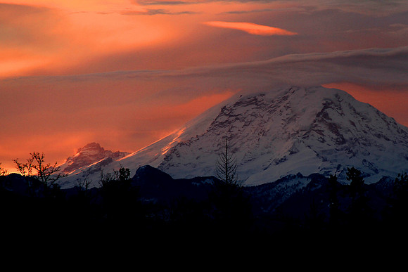 Mount Rainier Sunrise